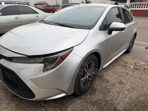 Toyota Corolla 2020 Silver