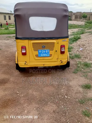 Bajaj RE 2024 Yellow