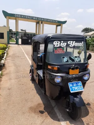 New Bajaj RE 2026 Black
