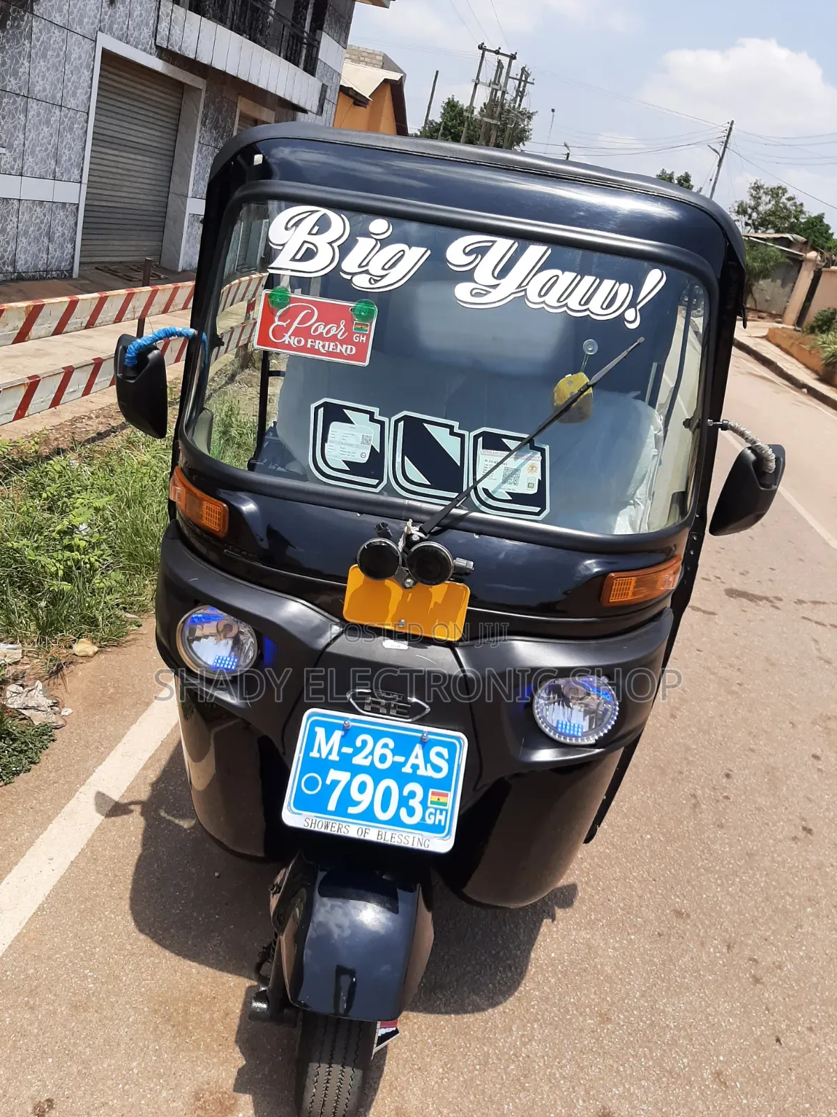New Bajaj RE 2026 Black