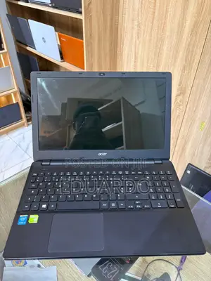 Laptop Acer Aspire E5-571PG 8GB Intel Core i3 HDD 1T
