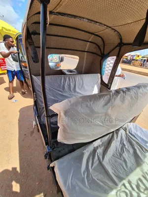 New Bajaj RE 2026 Black