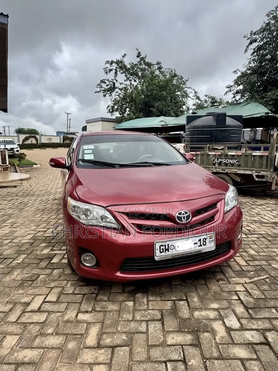Toyota Corolla LE 4dr Sedan (1.8L 4cyl 4A) 2011 Burgundy