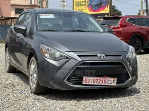 Toyota Yaris iA 1.5 FWD 2019 Gray