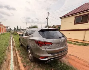 Hyundai Santa Fe SE AWD 2018 Beige