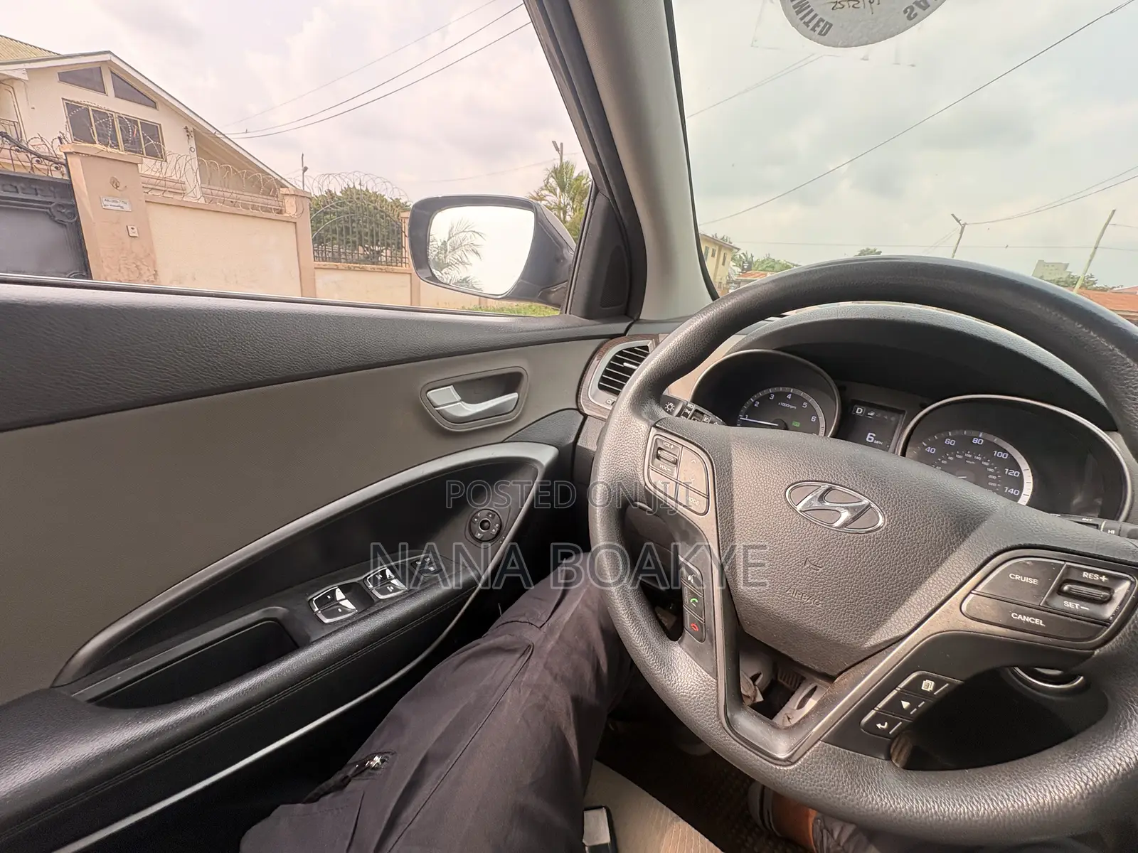 Hyundai Santa Fe SE AWD 2018 Beige