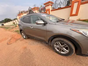 Hyundai Santa Fe SE AWD 2018 Beige