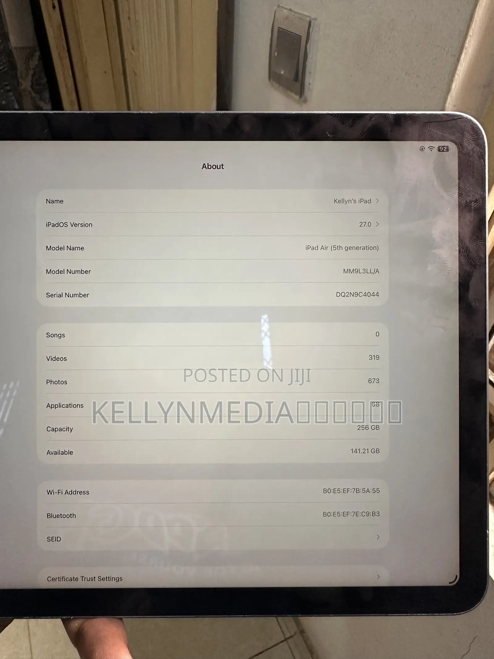 Apple iPad Air (2022) 256 GB Silver