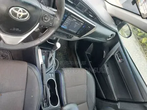 Toyota Corolla 2017 Blue