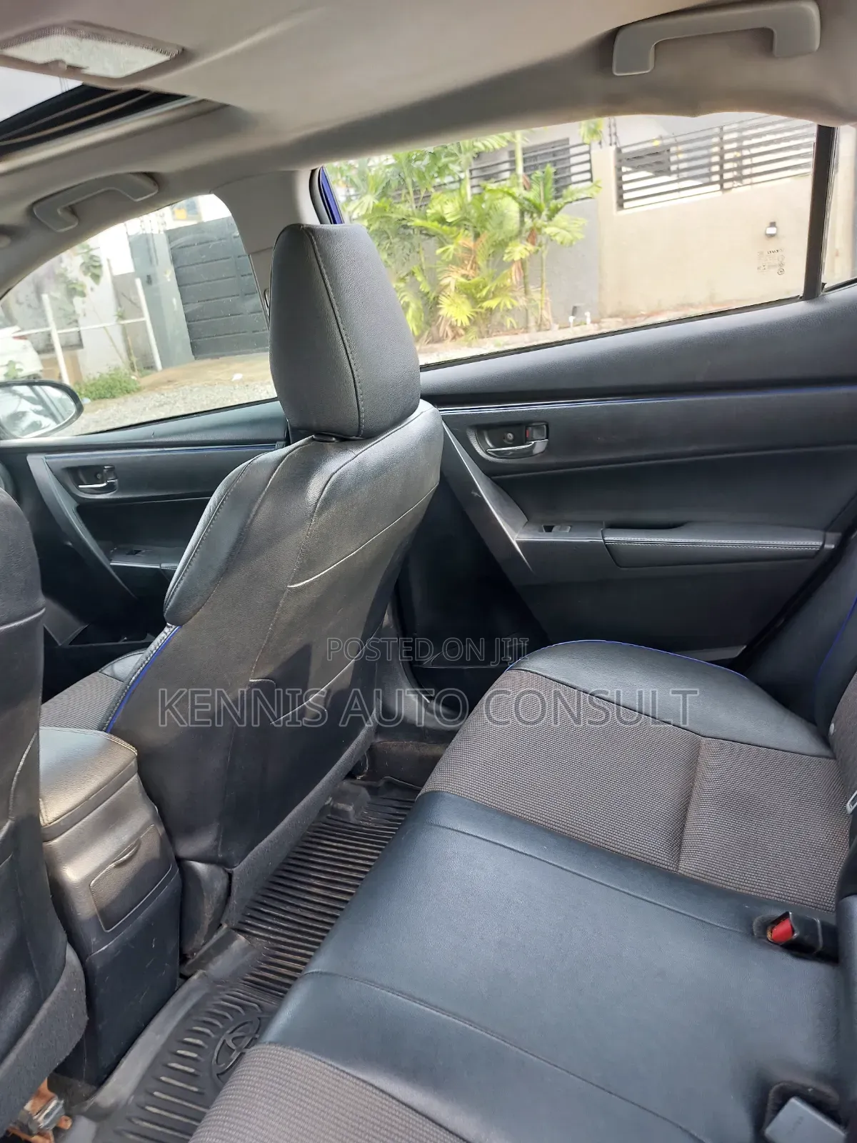 Toyota Corolla 2017 Blue