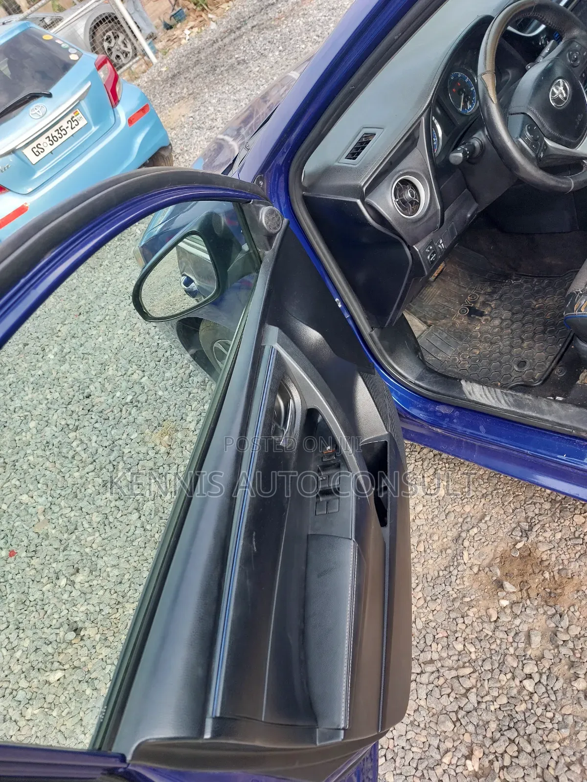 Toyota Corolla 2017 Blue