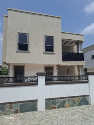 3bdrm House in Kg, Franco, Baatsona Total for sale