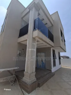 3bdrm House in Kg, Franco, Baatsona Total for sale