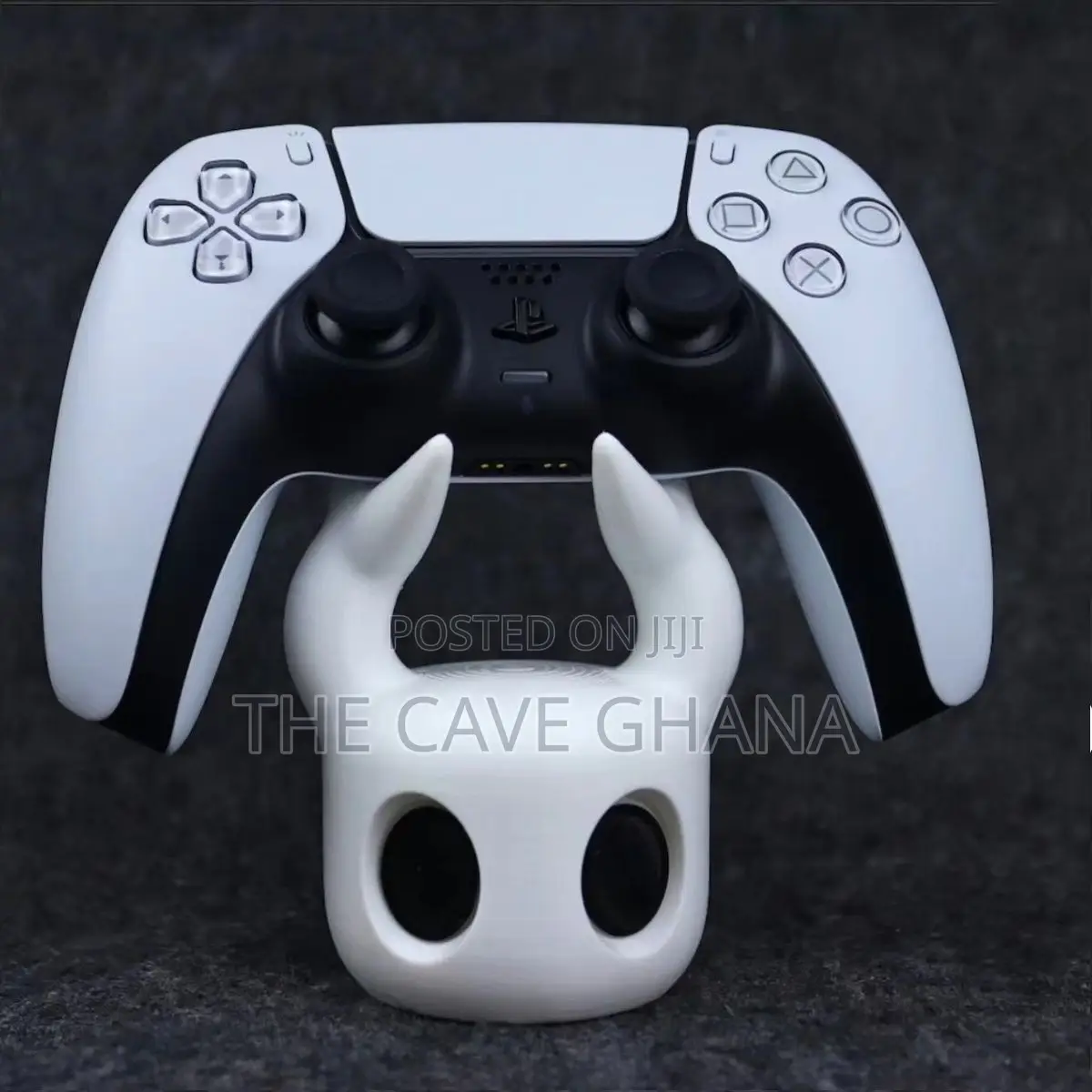 Hollow Anime Desktop Game PS5 Controller Stand Holder