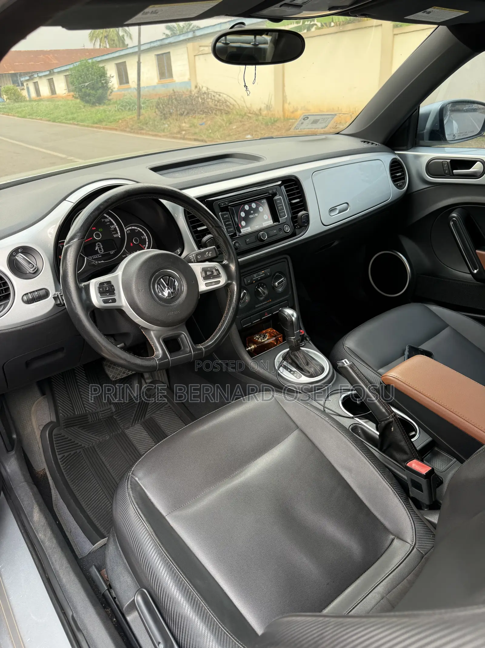 Volkswagen Beetle 1.8T 2dr Hatchback (1.8L 4cyl Turbo 5M) 2015 Silver