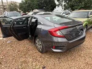 Honda Civic EX 4dr Sedan (2.0L 4cyl) 2017 Gray