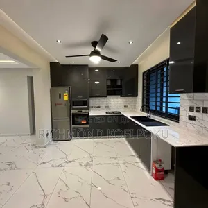 2bdrm Apartment in Kofis Realty, Baatsona Total for rent