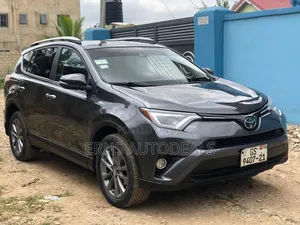 Toyota RAV4 Limited 4dr SUV (2.5L 4cyl 6A) 2018 Black