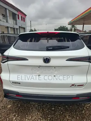 Changan X5 Plus 1.5 Blue Core FWD 2025 White