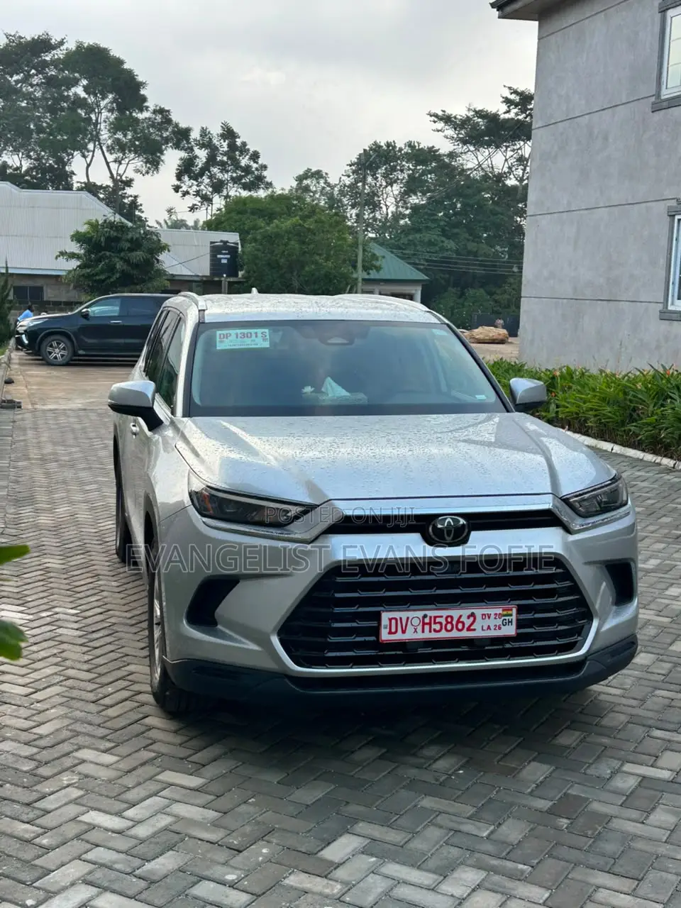 Toyota Highlander XLE 2025 Silver