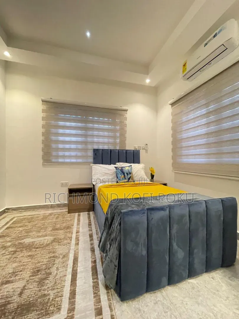 4bdrm Townhouse/Terrace in Kofis Realty, Baatsona Total for sale