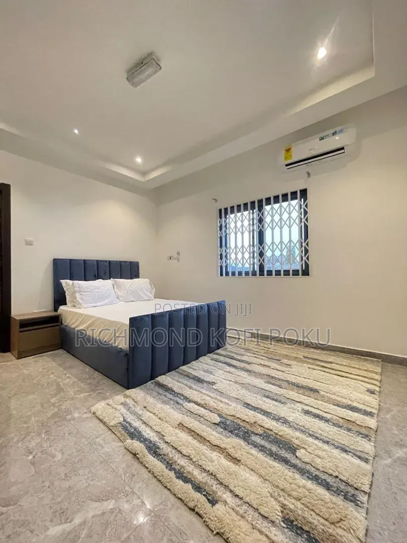 4bdrm Townhouse/Terrace in Kofis Realty, Baatsona Total for sale