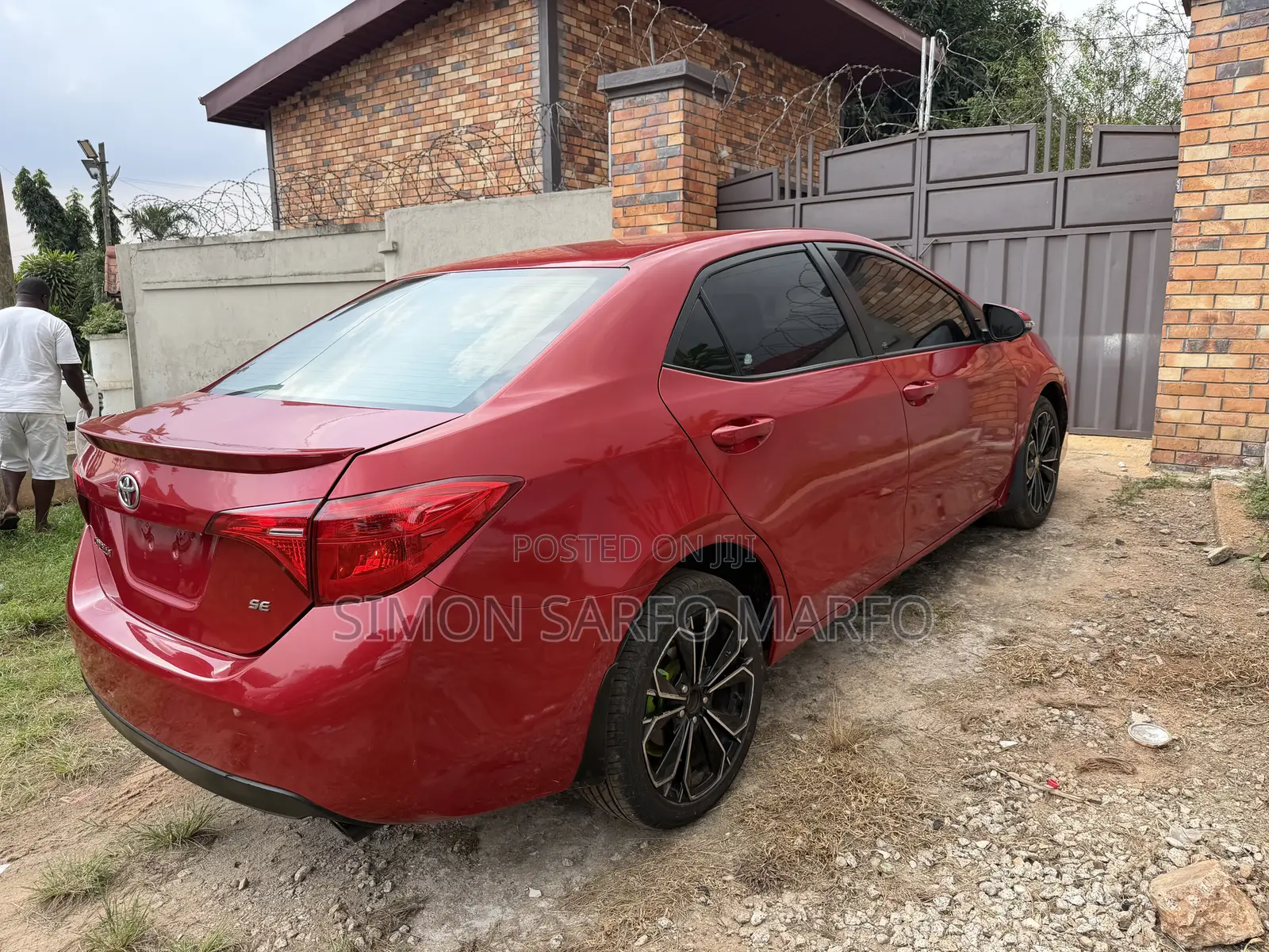 Toyota Corolla SE (1.8L 4cyl 2A) 2018 Red