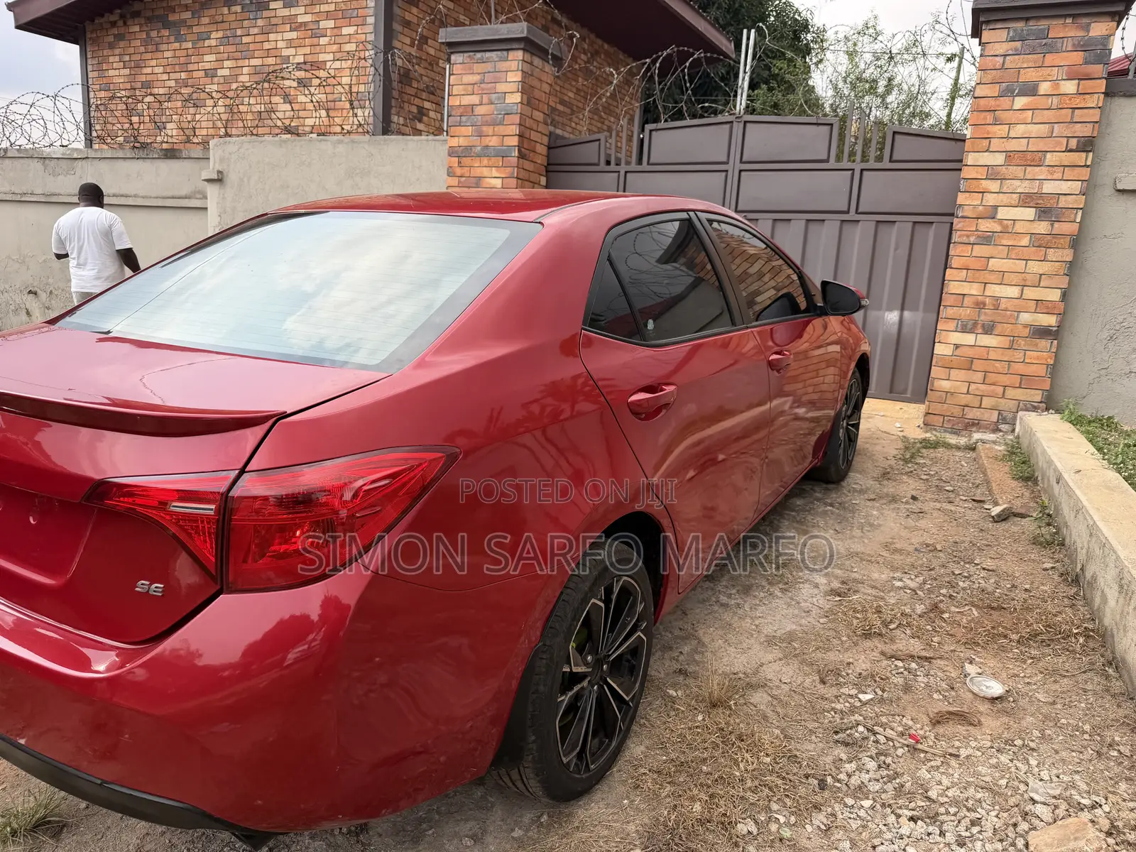 Toyota Corolla SE (1.8L 4cyl 2A) 2018 Red