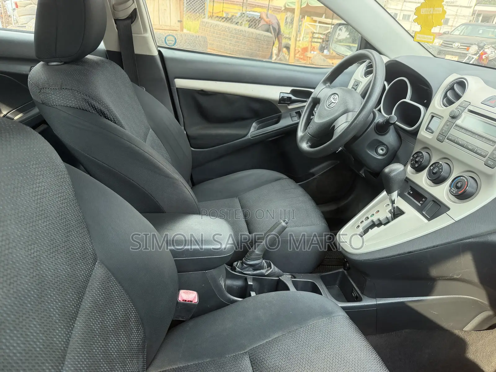 Toyota Matrix Hatchback FWD (1.8L 4cyl 5M) 2010 Blue