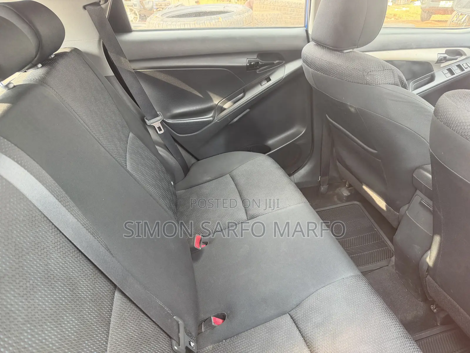 Toyota Matrix Hatchback FWD (1.8L 4cyl 5M) 2010 Blue