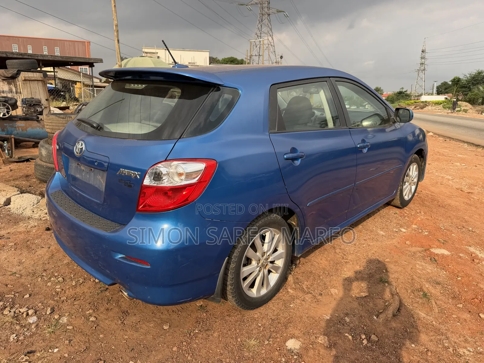 Toyota Matrix Hatchback FWD (1.8L 4cyl 5M) 2010 Blue