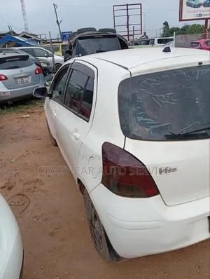 Toyota Vitz 2008 White