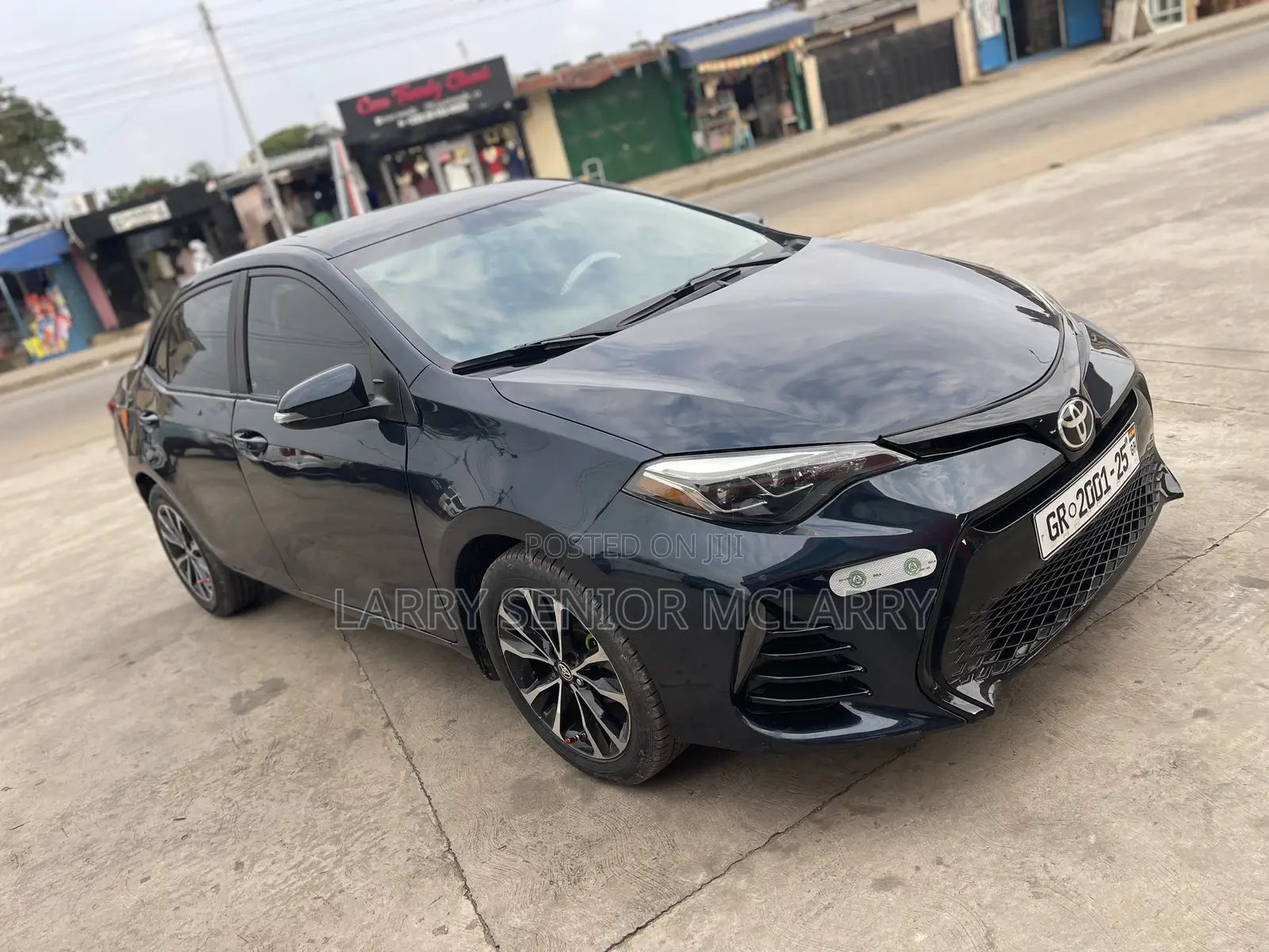 Toyota Corolla SE (1.8L 4cyl 6M) 2018 Blue