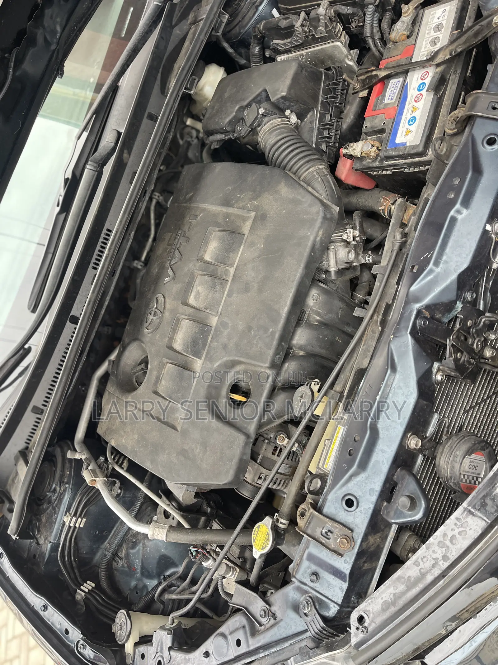 Toyota Corolla SE (1.8L 4cyl 6M) 2018 Blue