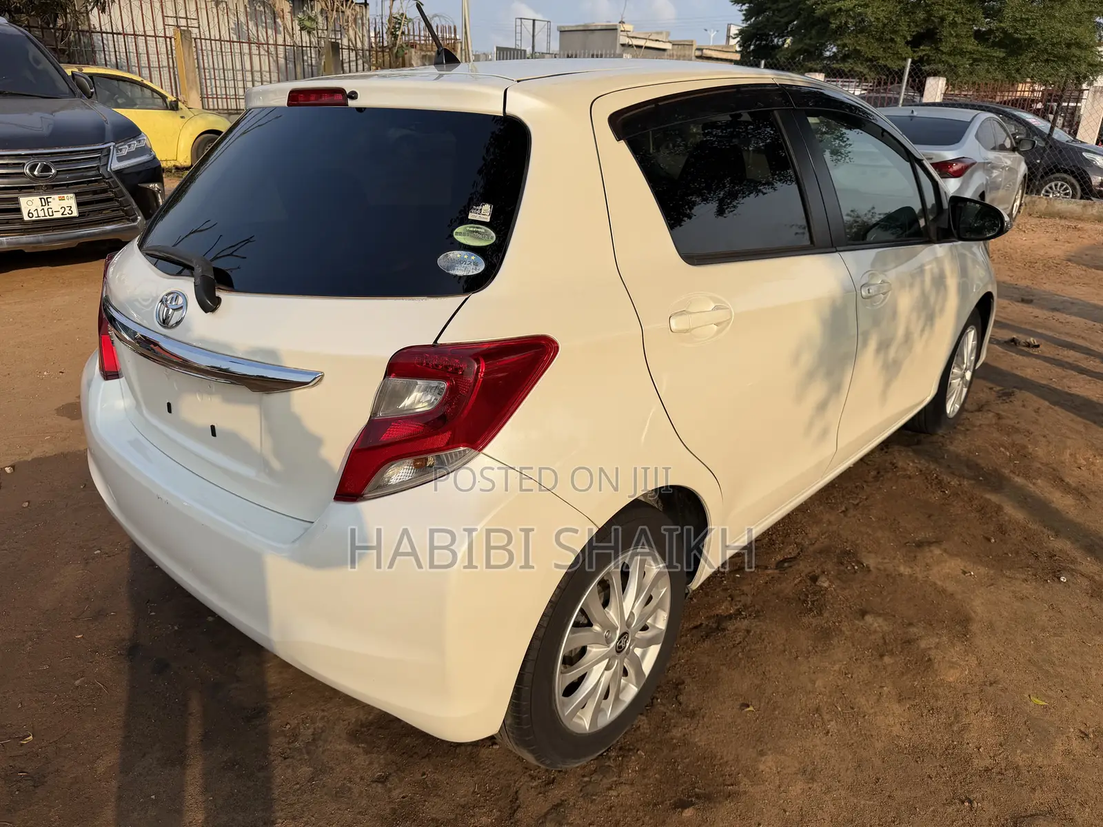 Toyota Vitz 1.3 FWD 5dr 2014 White