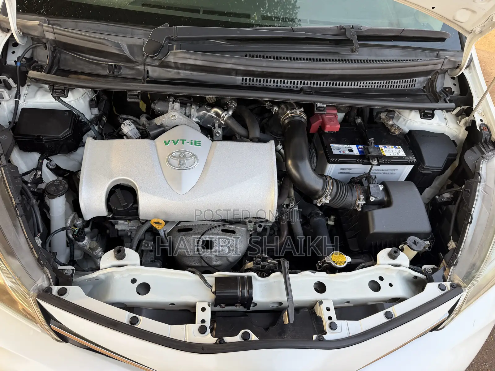 Toyota Vitz 1.3 FWD 5dr 2014 White