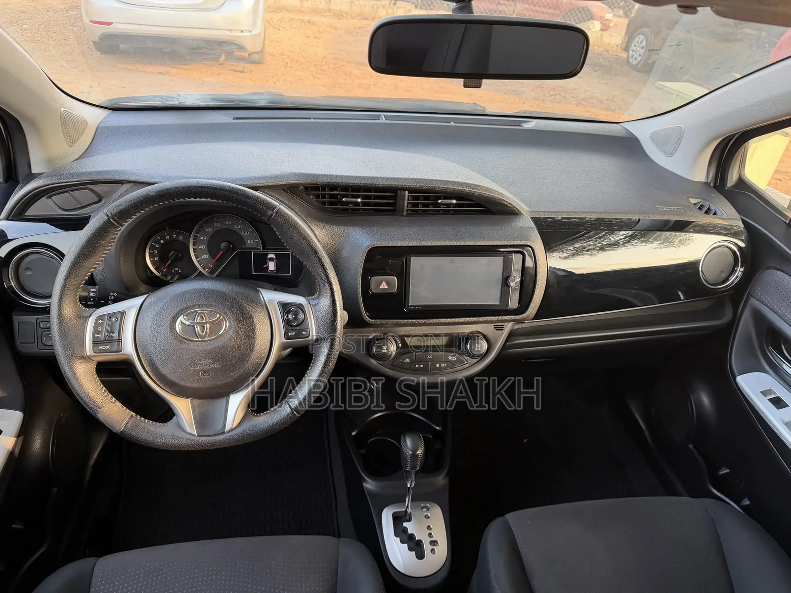 Toyota Vitz 1.3 FWD 5dr 2014 White