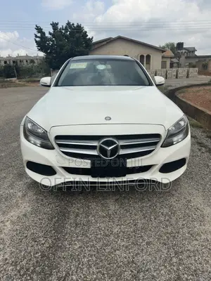 Mercedes-Benz C300 Luxury 4Matic Sedan AWD (2.0L 4cyl 7A) 2016 White