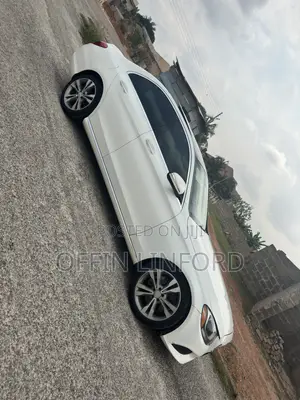 Mercedes-Benz C300 Luxury 4Matic Sedan AWD (2.0L 4cyl 7A) 2016 White