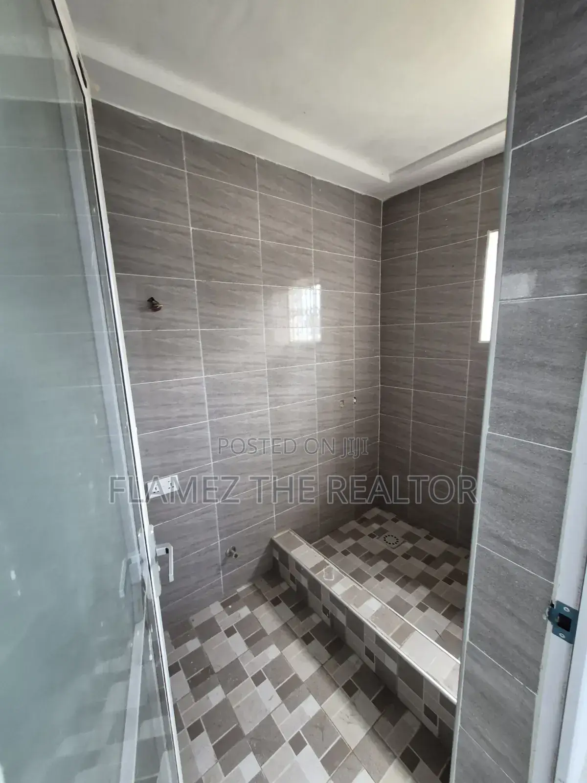 3bdrm Duplex in Electoral Village, Amasaman for sale