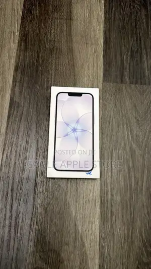 New Apple iPhone 16e 128 GB Silver