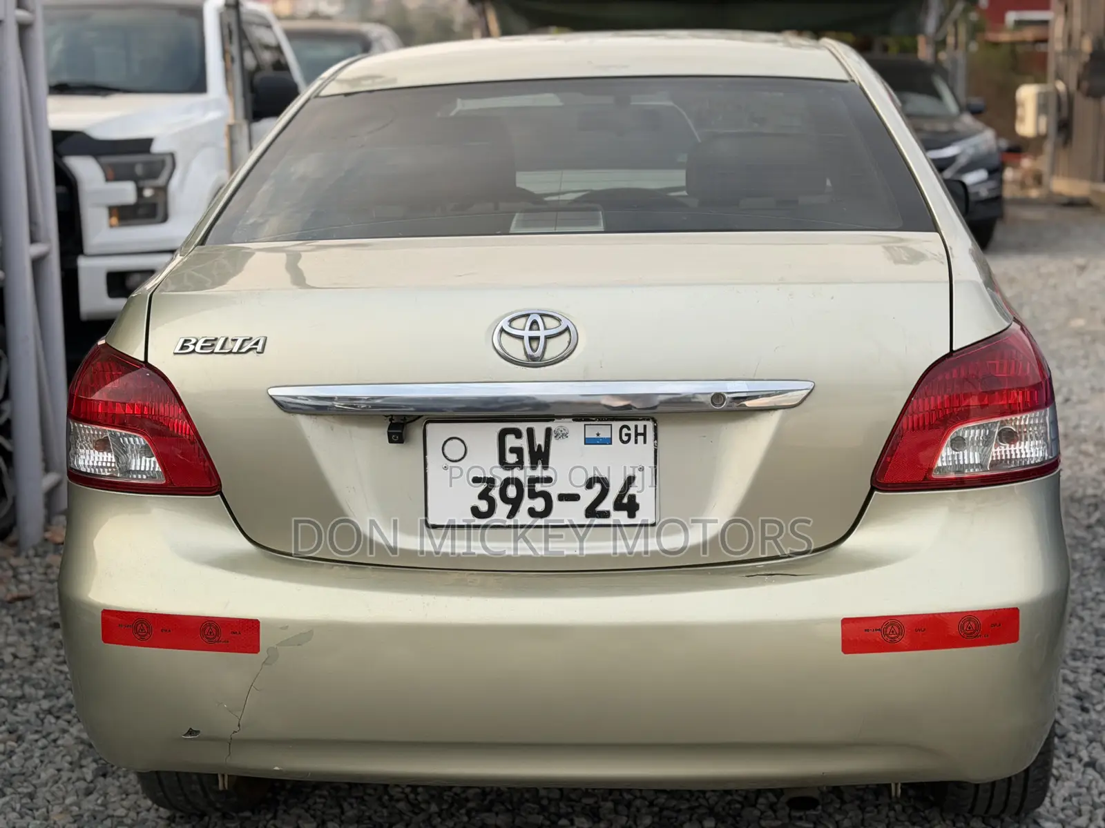 Toyota Belta 2010 Green