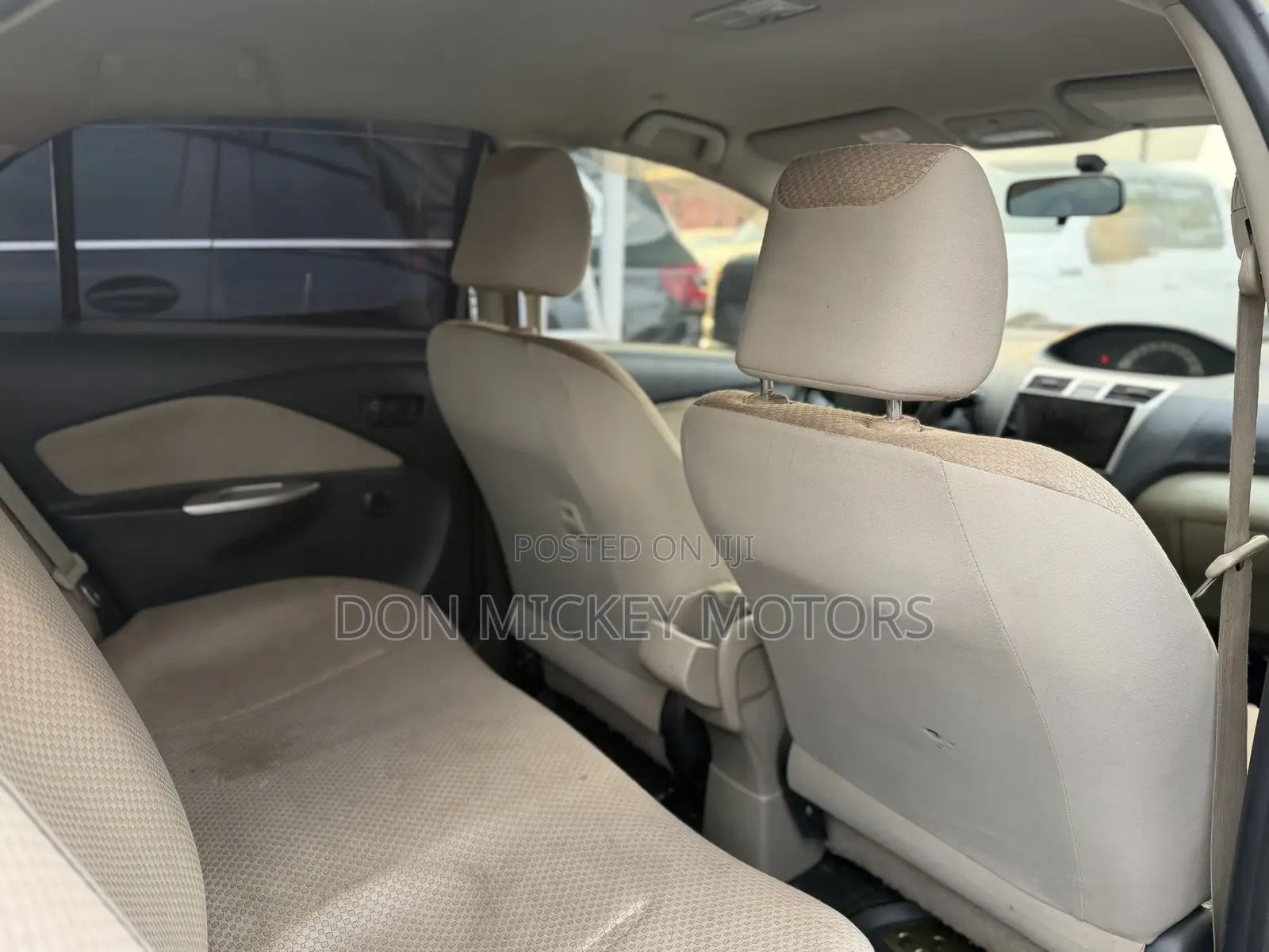 Toyota Belta 2010 Green