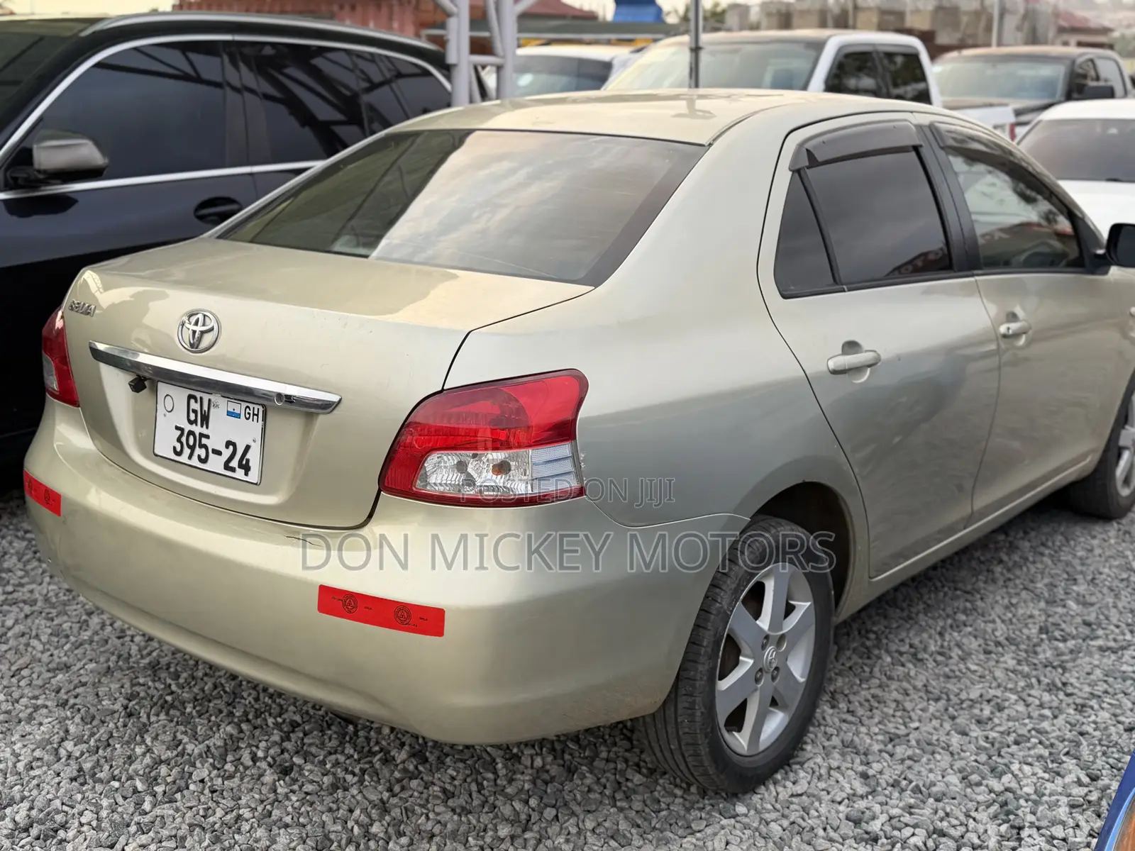 Toyota Belta 2010 Green