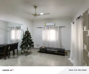 Furnished 3bdrm House in Redrow Estate Phrase, School Junction for rent