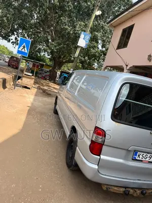 Toyota HiAce 2008 Silver