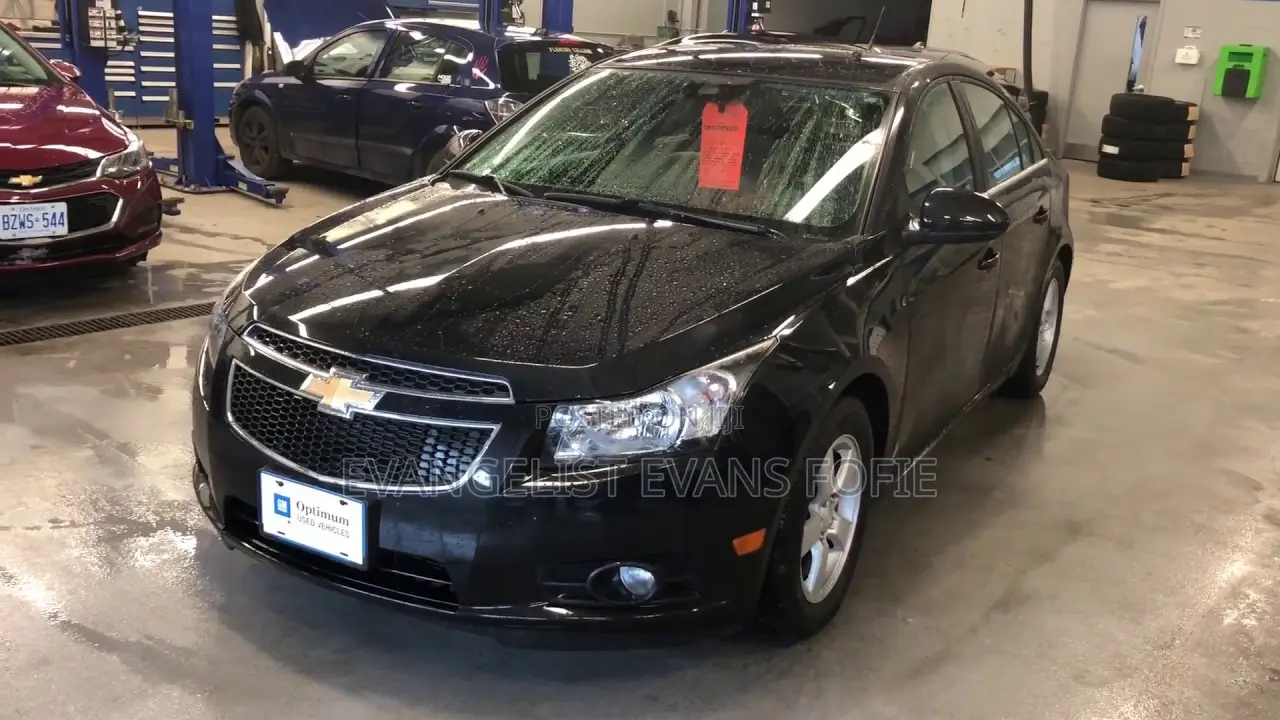 Chevrolet Cruze 2023 Black