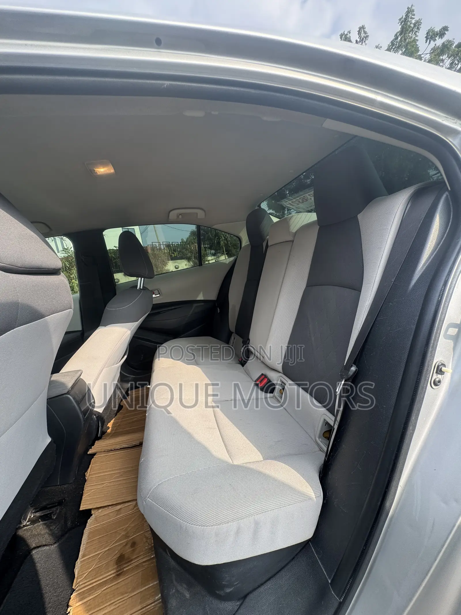 Toyota Corolla LE 2020 Gray