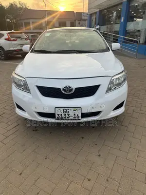Toyota Corolla 2010 White