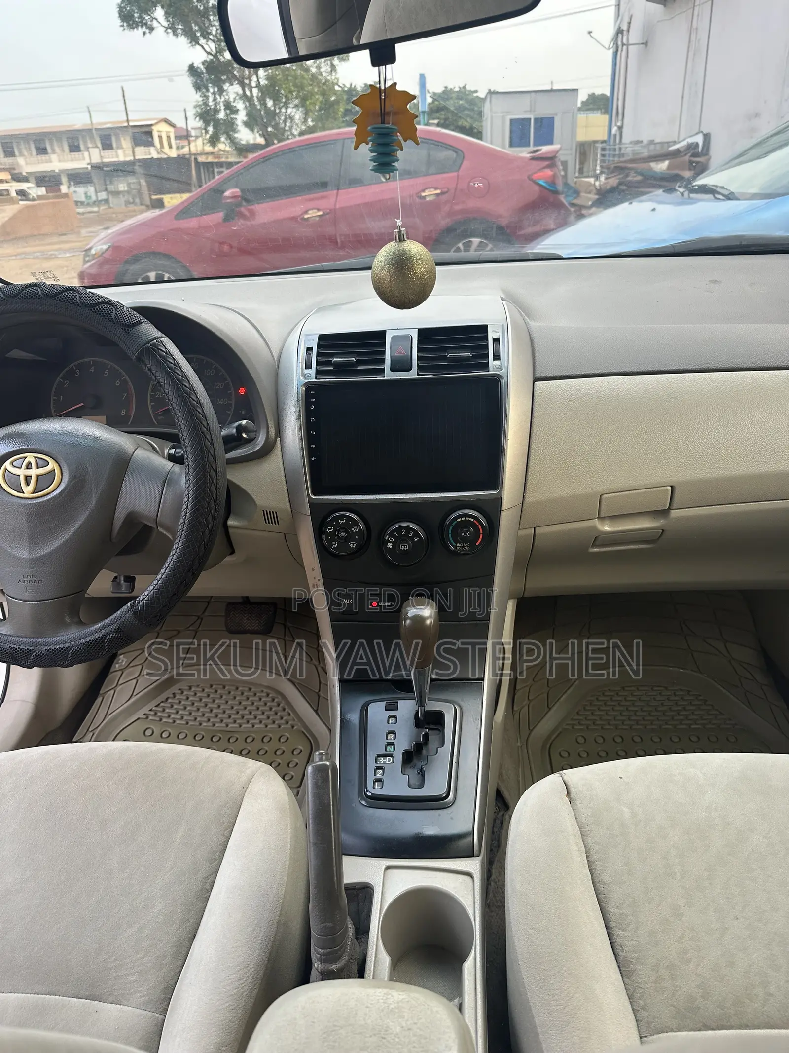 Toyota Corolla 2010 White